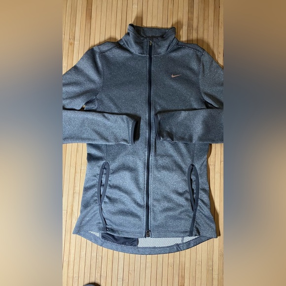 NIKE Dri-Fit gray lightweight jacket size XS - Picture 3 of 9
